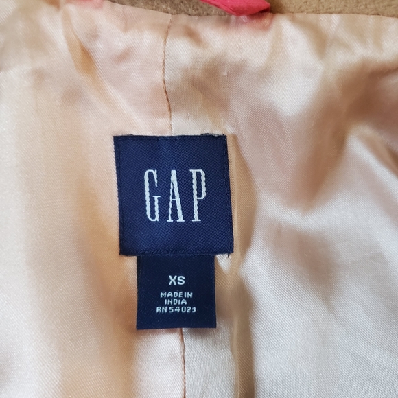 Coat - Picture 2 of 4